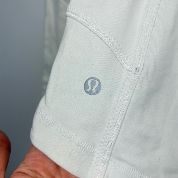 Lululemon White Zip Front Jacket | Fitted | Size 8 - Picture 7 of 12